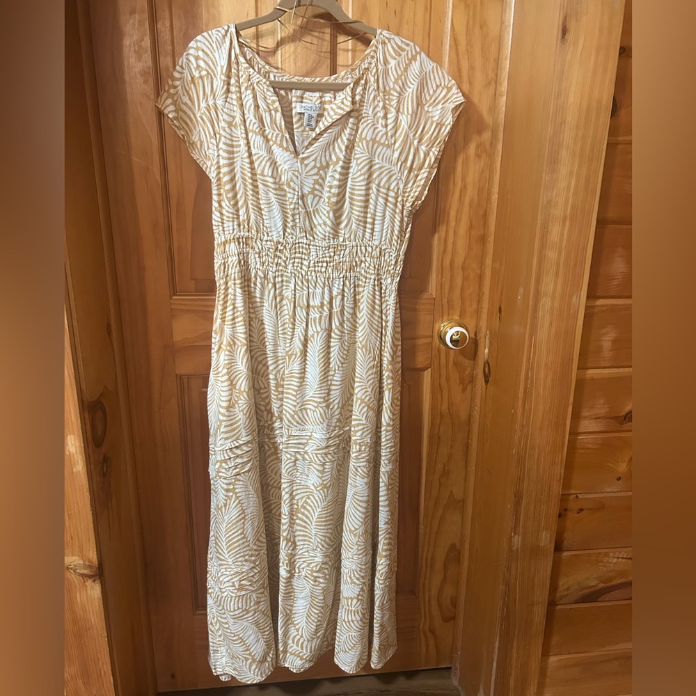 Rachel Zoe Cream and Tan Maxi Dress, no tags but never worn - Picture 1 of 7